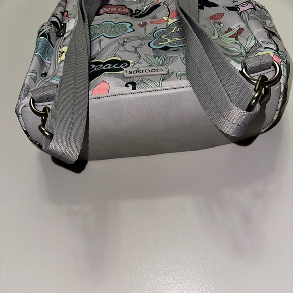 Sakroots Eco-Twill Loyola Convertible Backpack - Picture 3 of 4